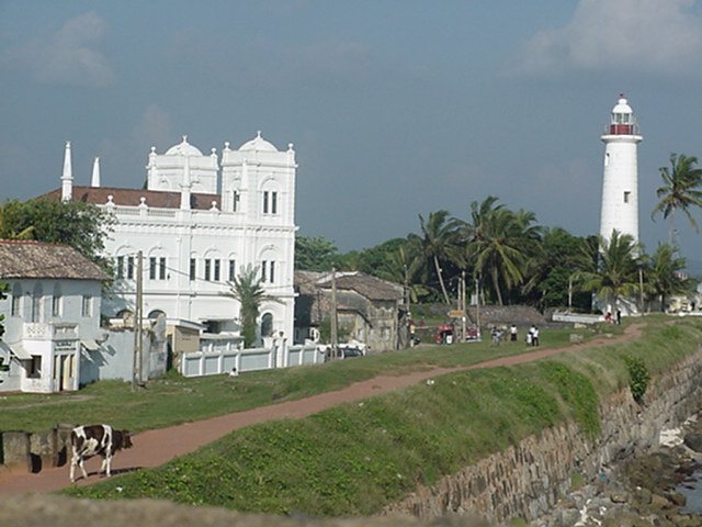 Opposite view, looking down the southern seawall to the east