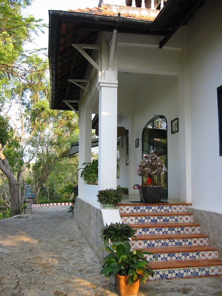 The entrance to Anoasis
            resort